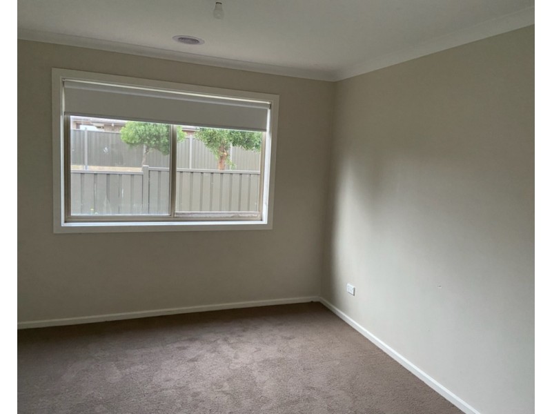 51 Marble Drive, Melton South VIC 3338