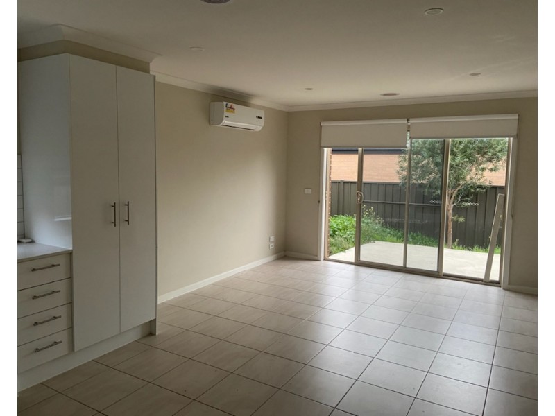 51 Marble Drive, Melton South VIC 3338