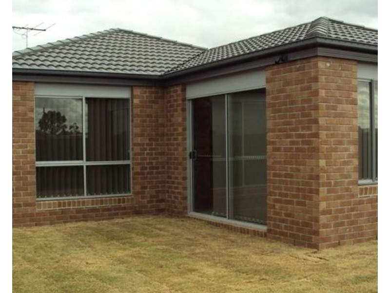 75 Jonah Parade, Deer Park VIC 3023