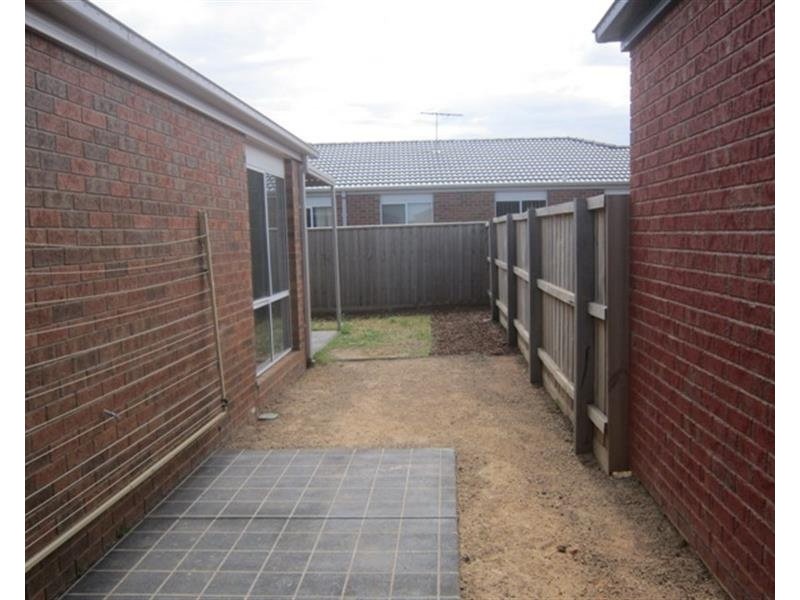 11 Alice Way, Tarneit VIC 3029