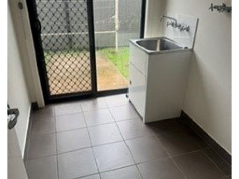 28 Tiverton Park Way, Derrimut VIC 3030