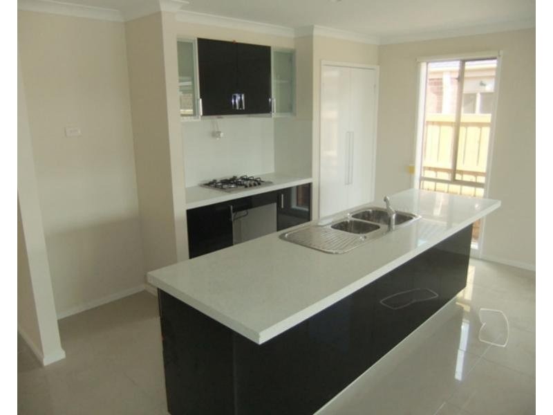 108 Mountainview Boulevard, Cranbourne North VIC 3977