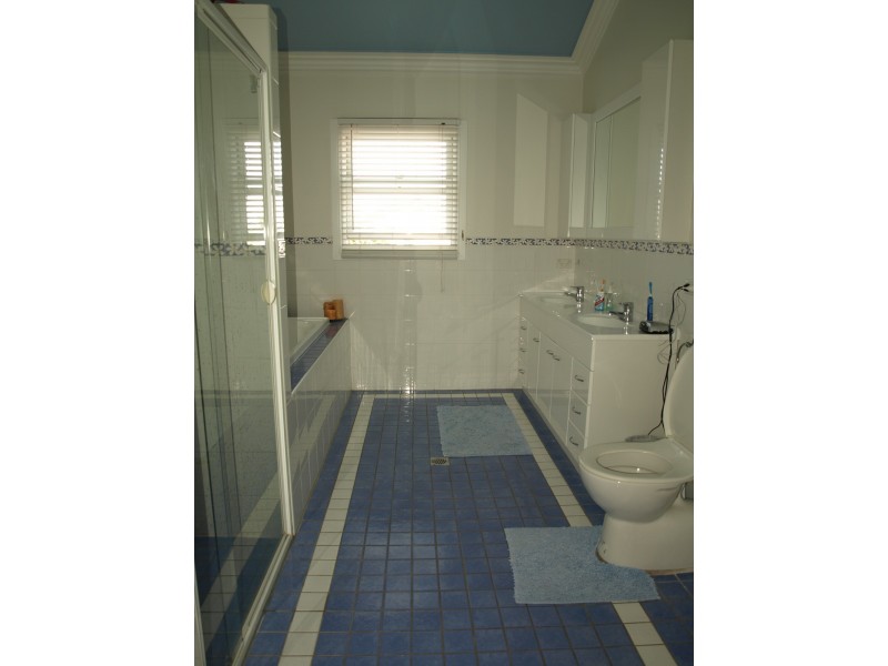 24 Lumsdaine Avenue, East Ryde NSW 2113