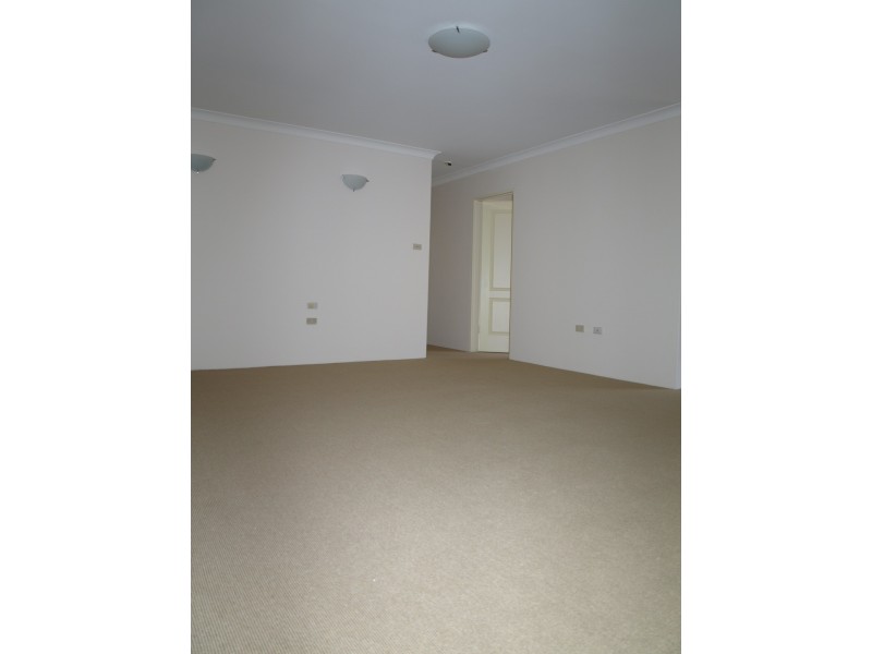 8/8 Riverview Street, West Ryde NSW 2114