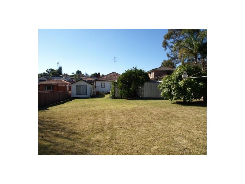 16 SMALL, Putney NSW 2112