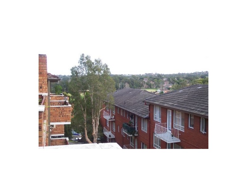 18/33 Meadow Crescent, Meadowbank NSW 2114