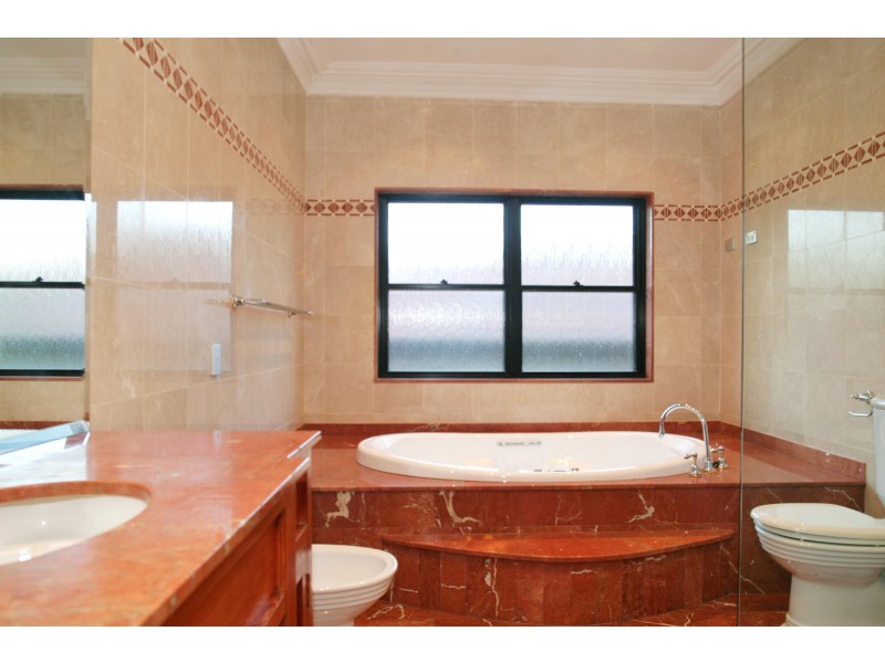 33 Cotswold Road, Strathfield NSW 2135