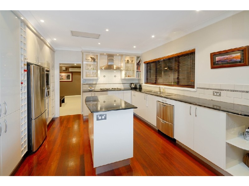 27 Alkaringa Road, Gymea Bay NSW 2227