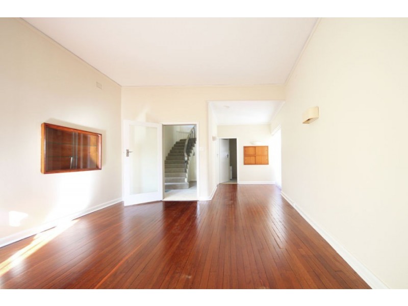 5/3 Trelawney Street, Woollahra NSW 2025