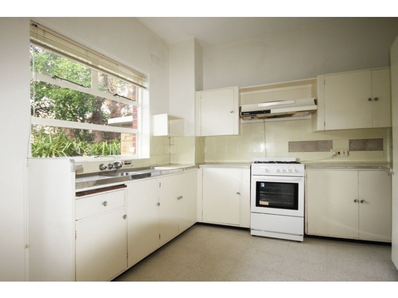 2/3 Trelawney Street, Woollahra NSW 2025