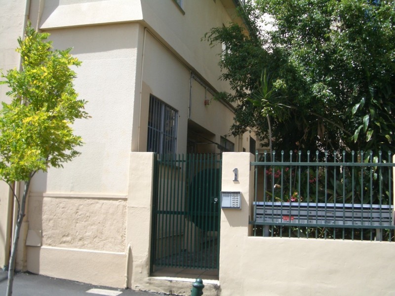 1/1 Hughes Street, Potts Point NSW 2011