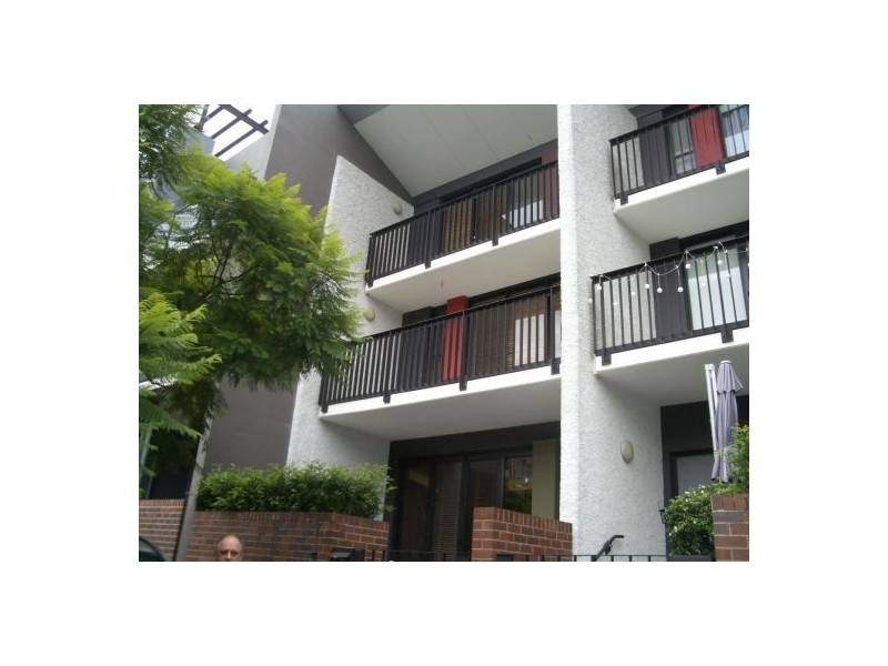 11 Austin Grove, Zetland NSW 2017