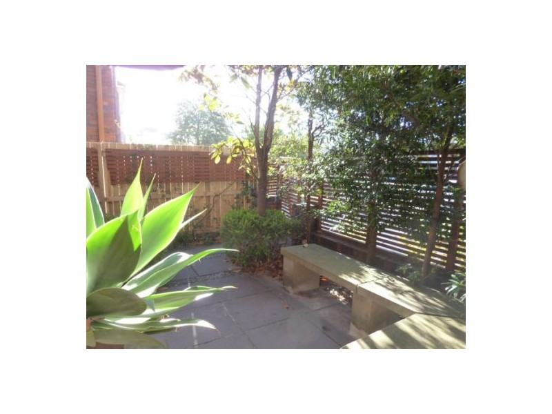 2/11a Brighton Boulevade, Bondi Beach NSW 2026