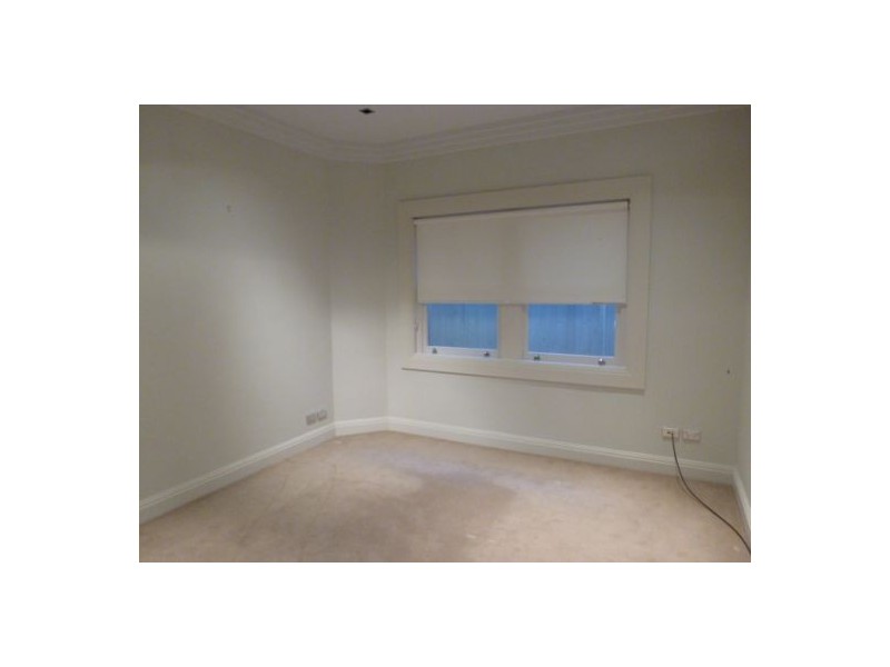 2/11a Brighton Boulevade, Bondi Beach NSW 2026