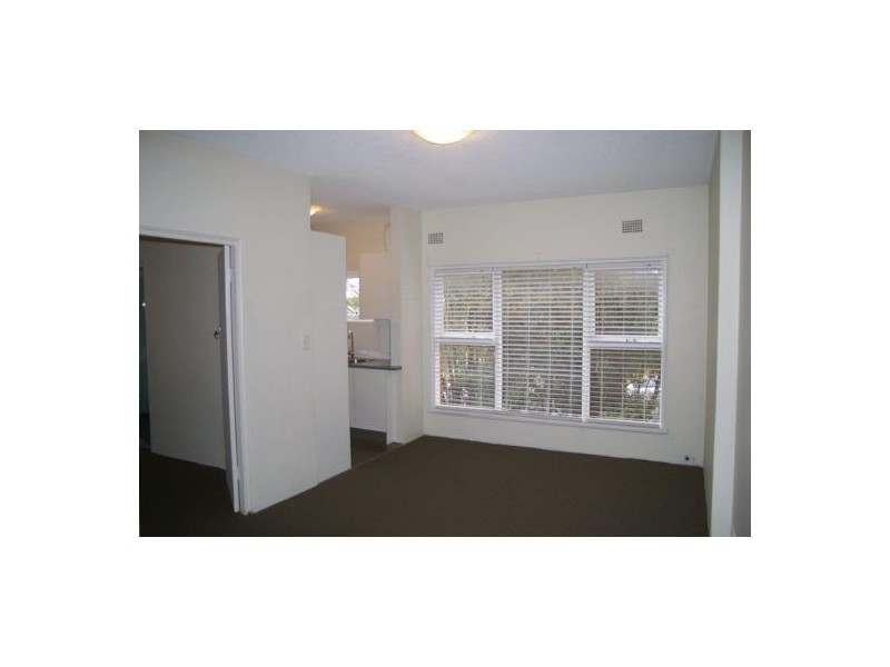 2/243a Old South Head Road, Bondi NSW 2026