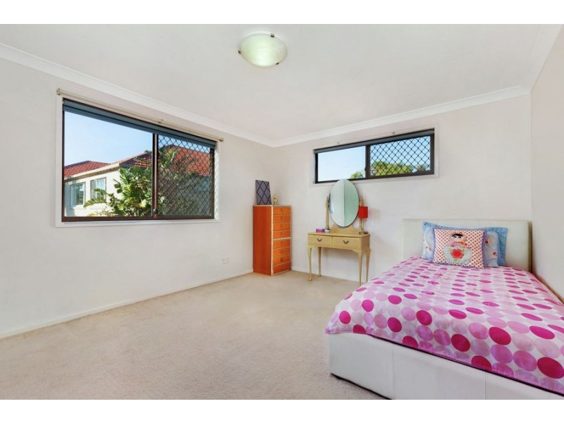 66 Glenayr Ave, North Bondi NSW 2026