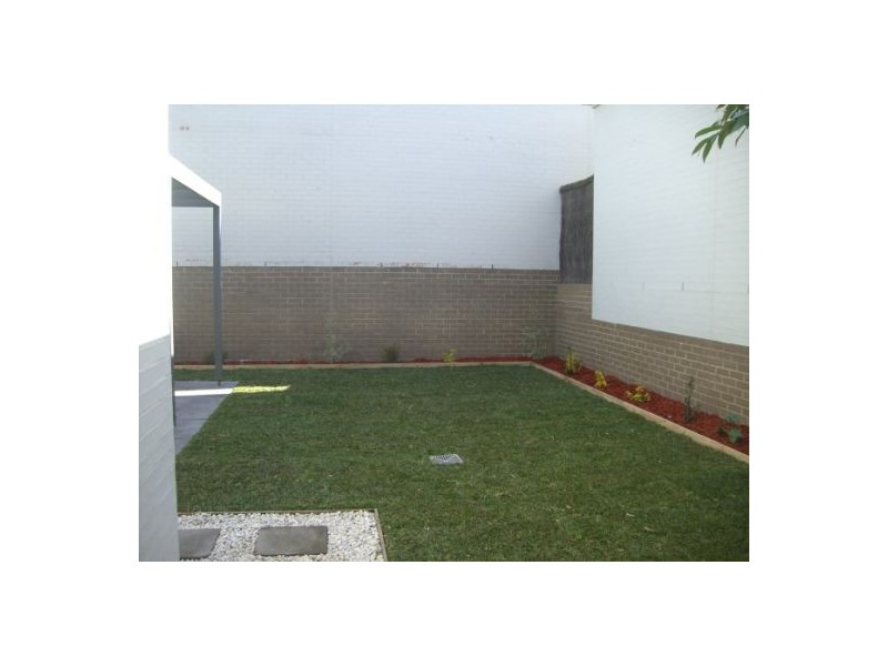 4 Sandpiper Crescent, Newington NSW 2127