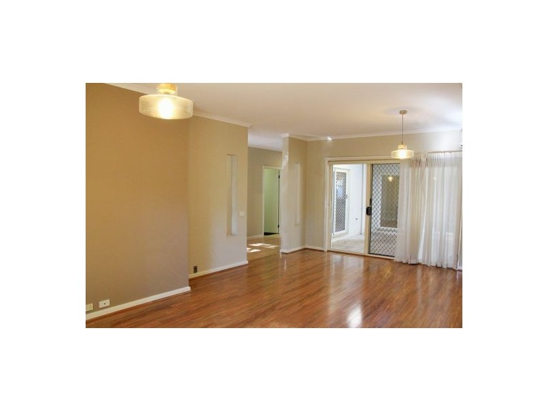 17 Heidelberg Avenue, Newington NSW 2127