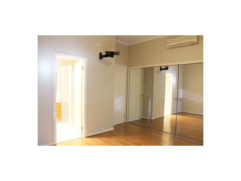 17 Heidelberg Avenue, Newington NSW 2127