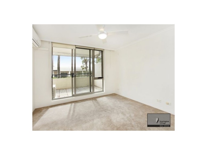 1/5 Mockridge Avenue, Newington NSW 2127