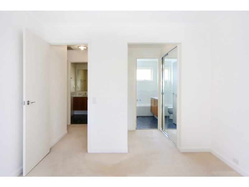 28 Heidelberg Avenue, Newington NSW 2127