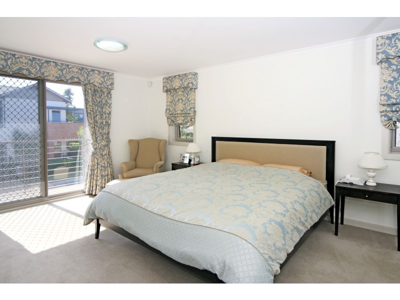 33 Spitz Avenue, Newington NSW 2127