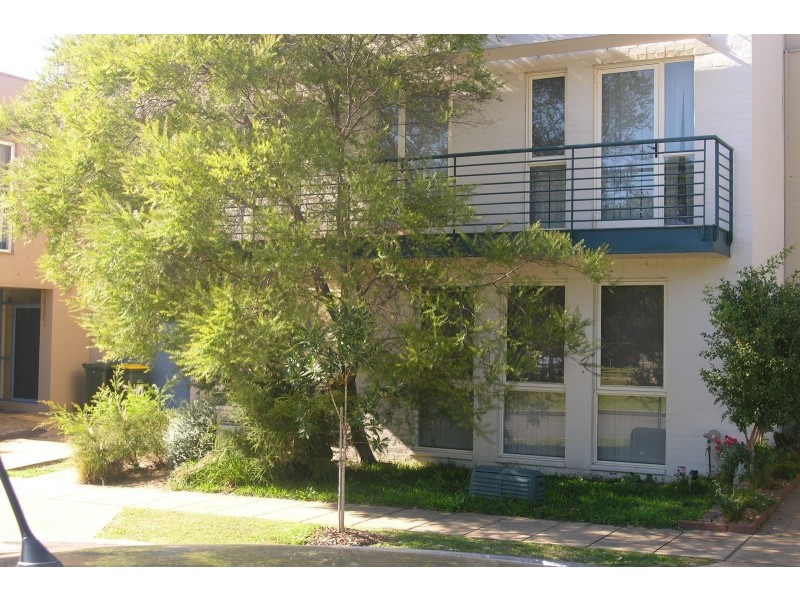 3 Cumberland Square, Newington NSW 2127