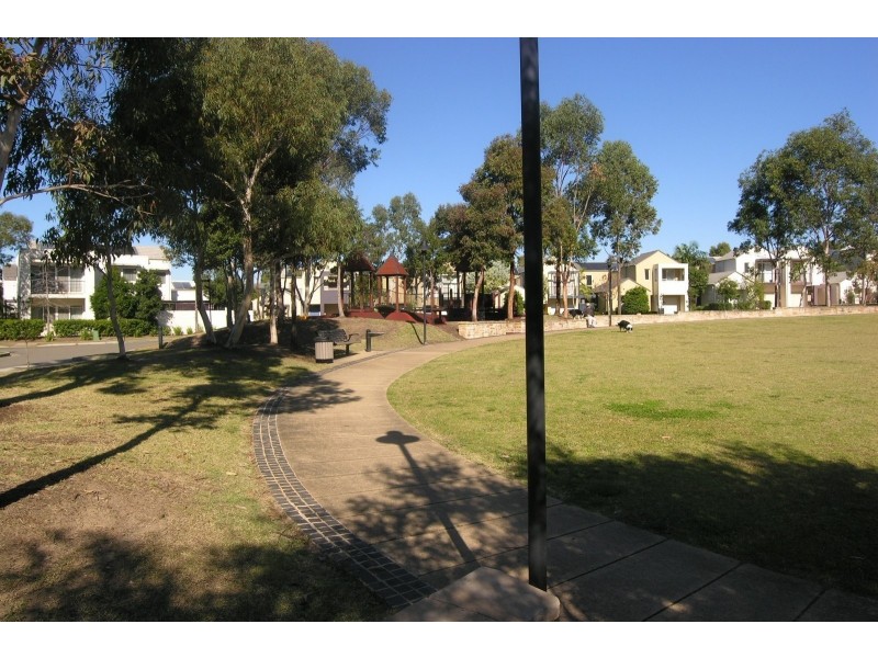 3 Cumberland Square, Newington NSW 2127