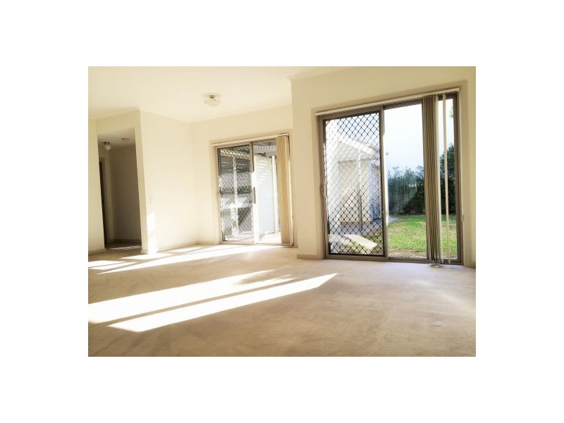 8 Pereira Street, Newington NSW 2127