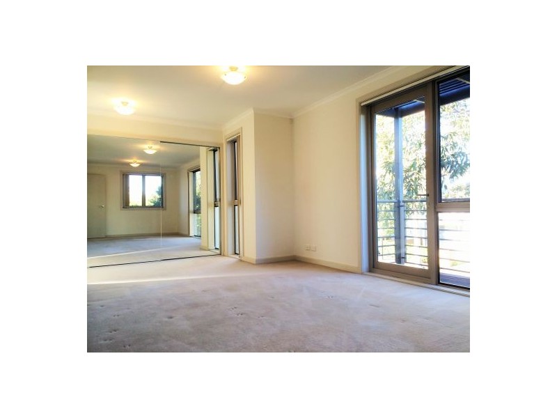 8 Pereira Street, Newington NSW 2127