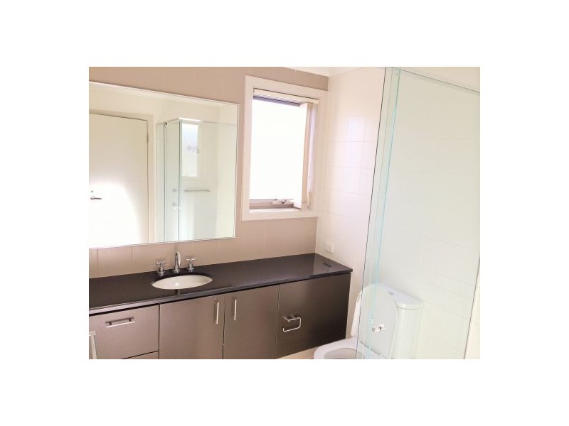 8 Pereira Street, Newington NSW 2127