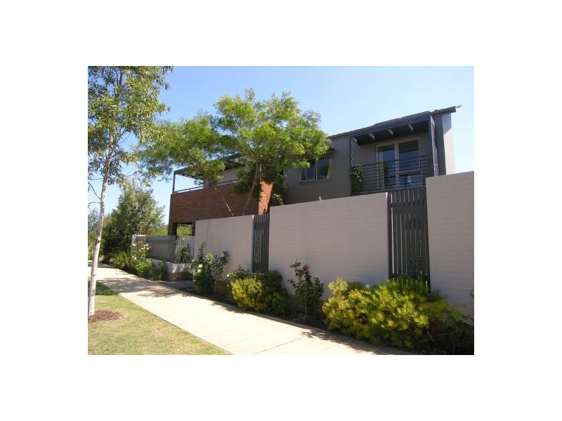 2 Wing Parade, Newington NSW 2127