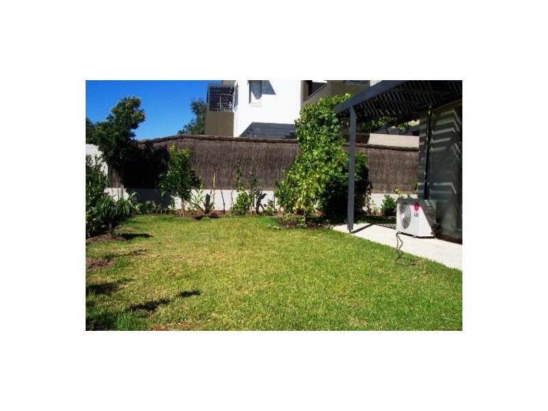 2 Wing Parade, Newington NSW 2127