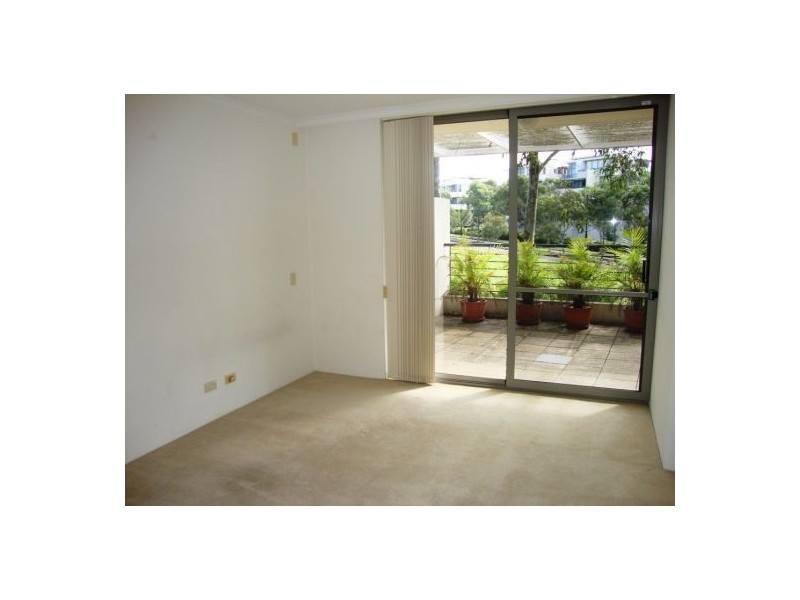 2/5 Nurmi Avenue, Newington NSW 2127