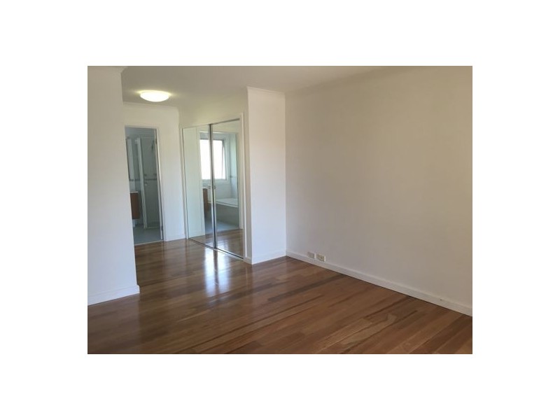 8 Ottey Avenue, Newington NSW 2127