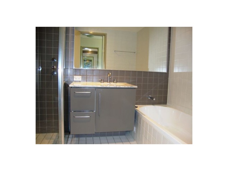 2/1 Blaxland Avenue, Newington NSW 2127