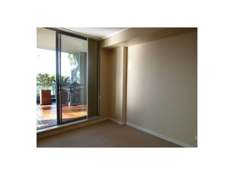 28/27 Bennelong Road, Wentworth Point NSW 2127