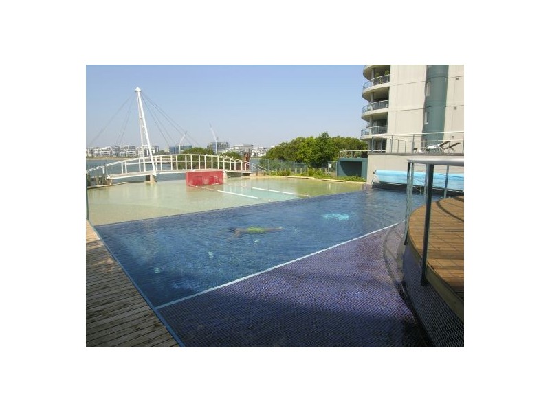 28/27 Bennelong Road, Wentworth Point NSW 2127