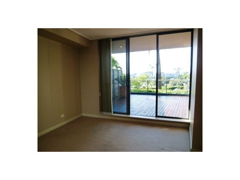 28/27 Bennelong Road, Wentworth Point NSW 2127