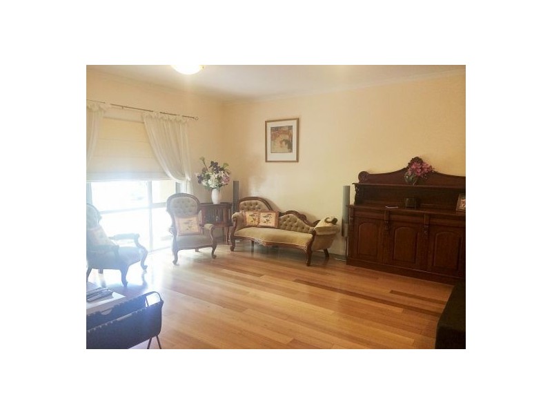 6 Sandpiper Crescent, Newington NSW 2127