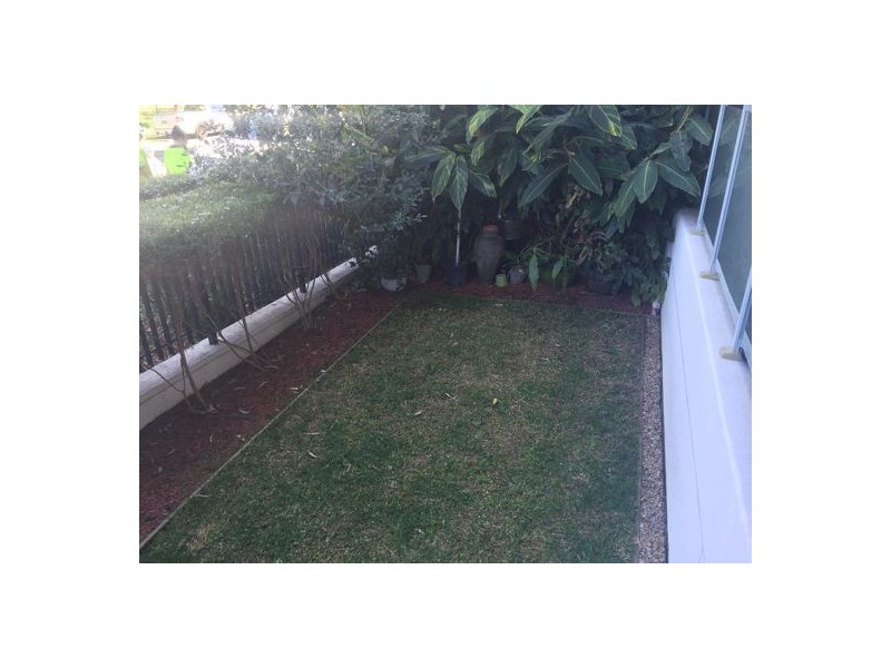 AG04/6 Avenue of Oceania, Newington NSW 2127