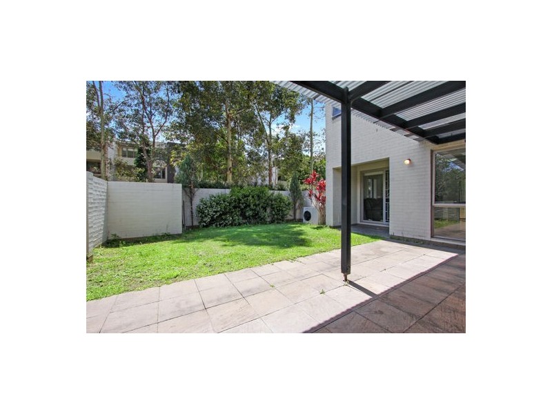 2 Curlew Avenue, Newington NSW 2127