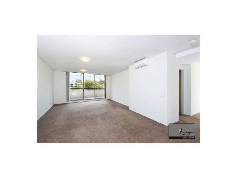 6/3 Sandpiper Crescent, Newington NSW 2127