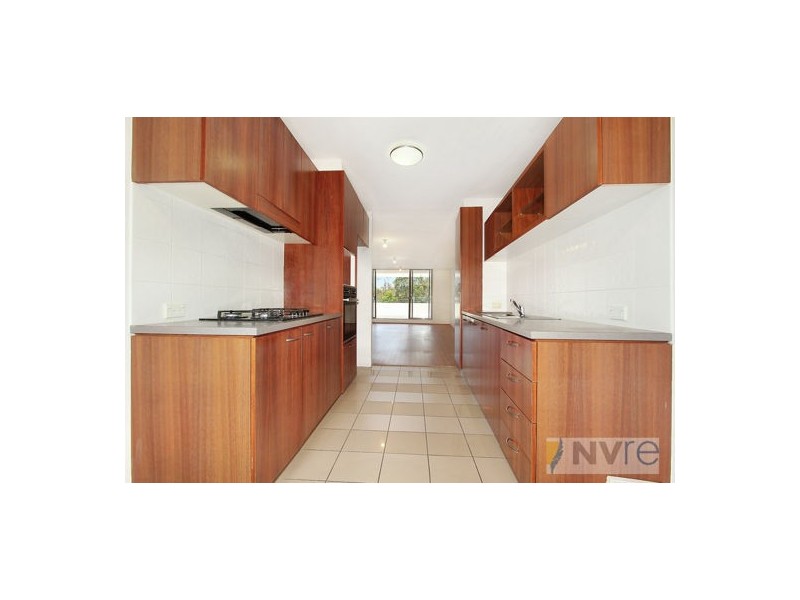 2/3 Heidelberg Avenue, Newington NSW 2127