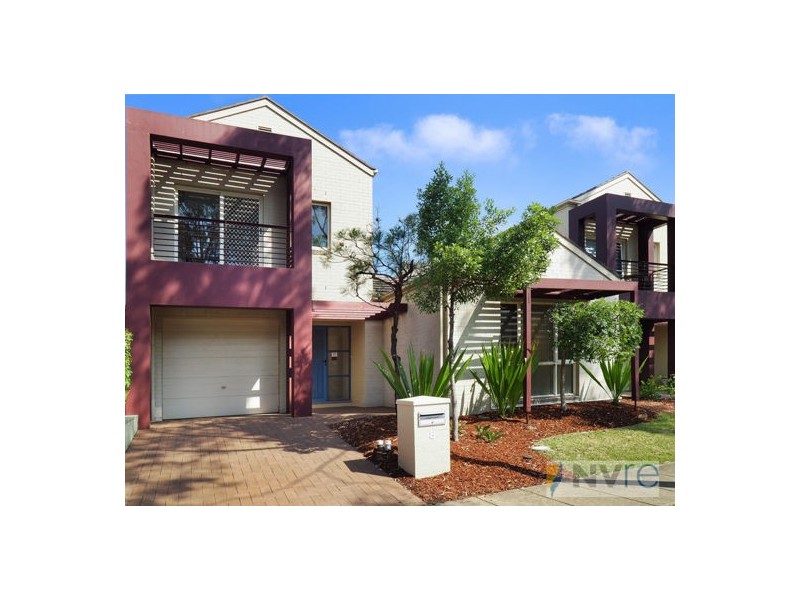 8 Comaneci Avenue, Newington NSW 2127