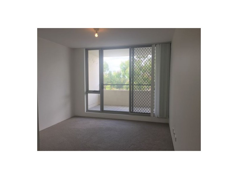 10/3 Heidelberg Avenue, Newington NSW 2127