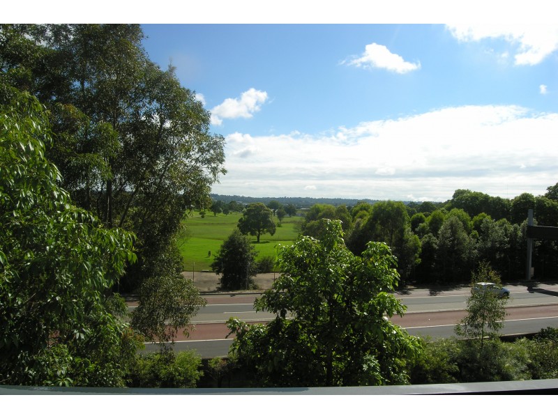 12/3-5 Blaxland Ave, Newington NSW 2127