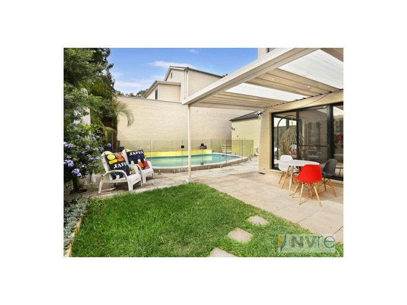 32 Blaxland Ave., Newington NSW 2127