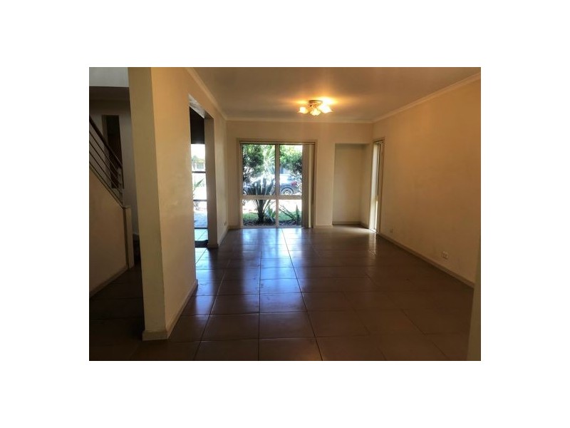 7 Elvstrom Avenue, Newington NSW 2127