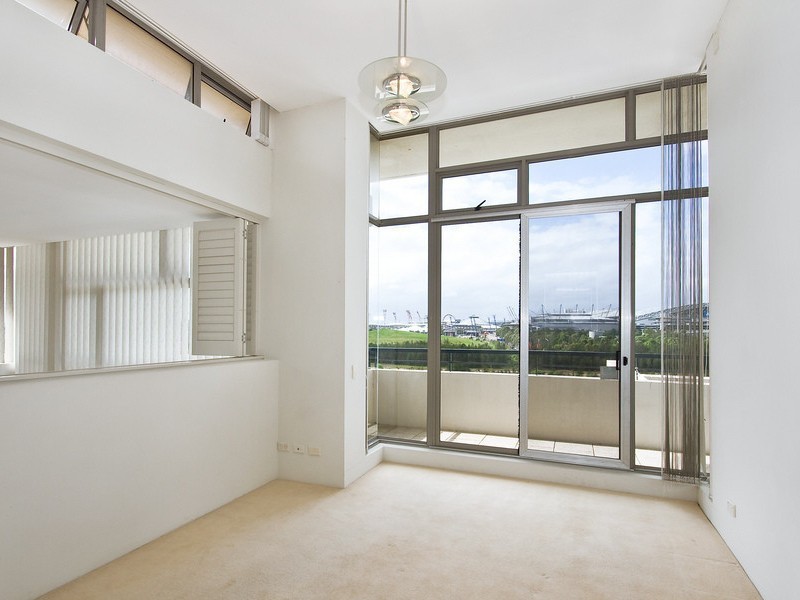 17/1 Heidelberg Avenue, Newington NSW 2127